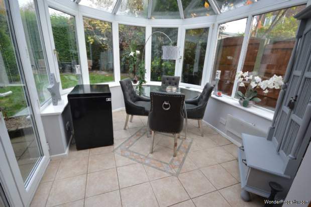 Additional Property Image 4 bedroom Detached for sale in Stockport 9