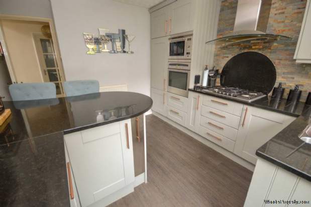 Additional Property Image 4 bedroom Detached for sale in Stockport 11