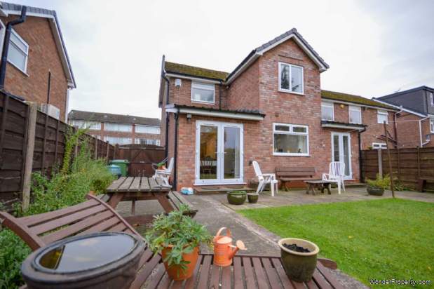 Additional Property Image 4 bedroom Semi Detached for sale in Stockport 4