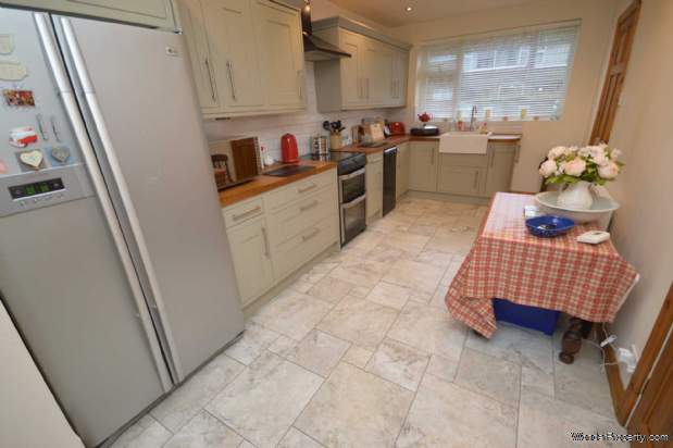 Additional Property Image 4 bedroom Semi Detached for sale in Stockport 10