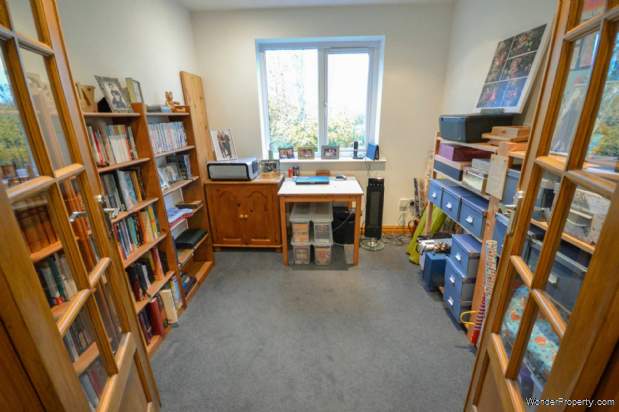 Additional Property Image 4 bedroom Semi Detached for sale in Stockport 18