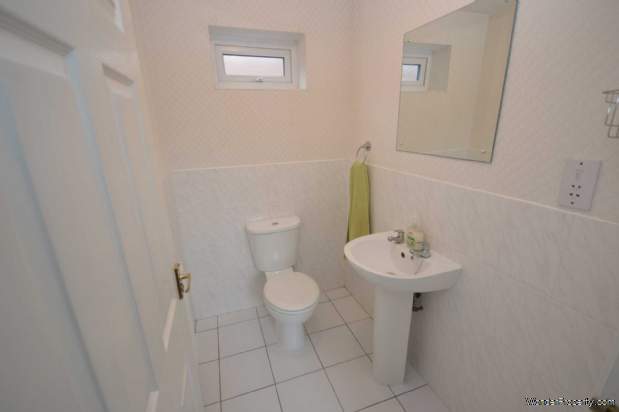 Additional Property Image 3 bedroom Detached for sale in Stockport 11