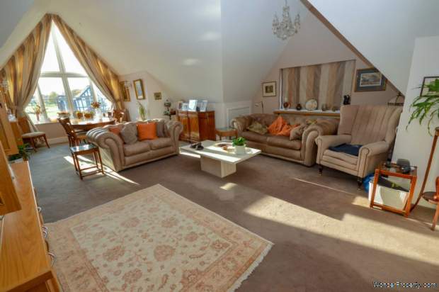 Additional Property Image 3 bedroom Apartment for sale in Stockport 5