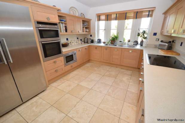 Additional Property Image 3 bedroom Apartment for sale in Stockport 7