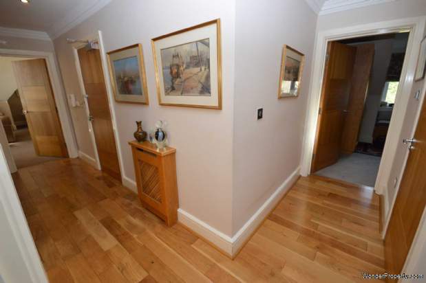 Additional Property Image 3 bedroom Apartment for sale in Stockport 10