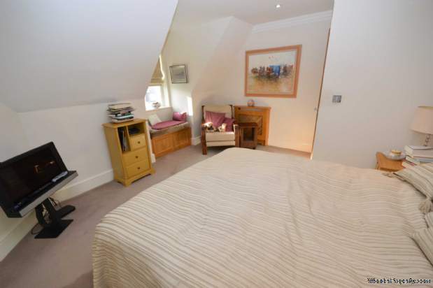 Additional Property Image 3 bedroom Apartment for sale in Stockport 12