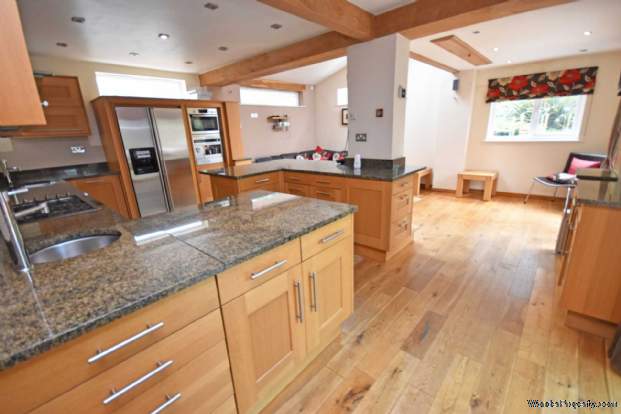 Additional Property Image 6 bedroom Detached for sale in Cheadle 3