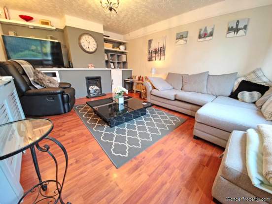 Additional Property Image 4 bedroom Link Detached House for sale in Cheadle 3