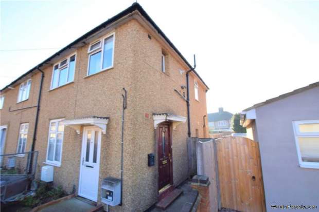 1 bedroom Flat to rent in Dagenham