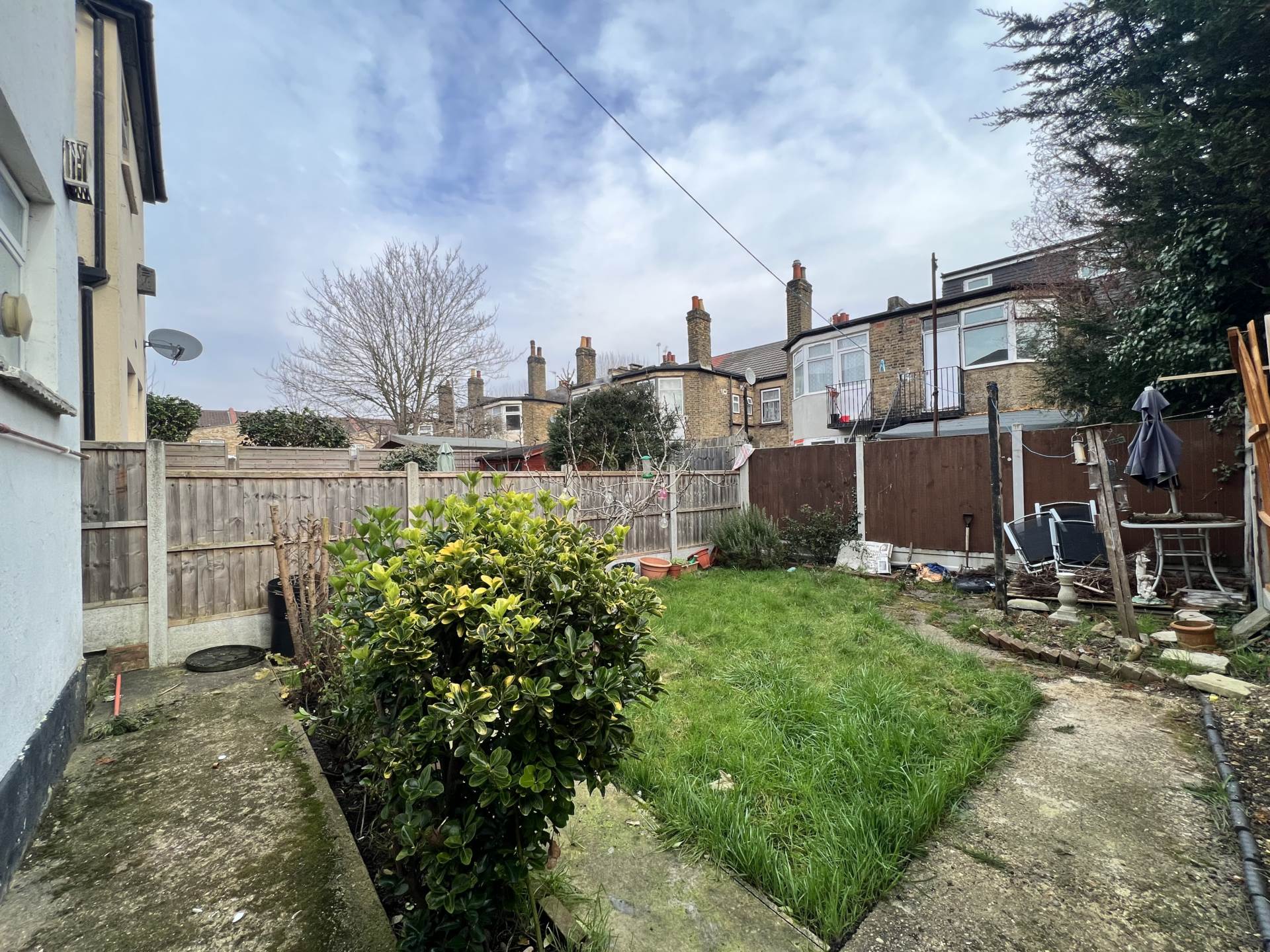 Additional Property Image 3 bedroom Semi Detached for sale in London 12