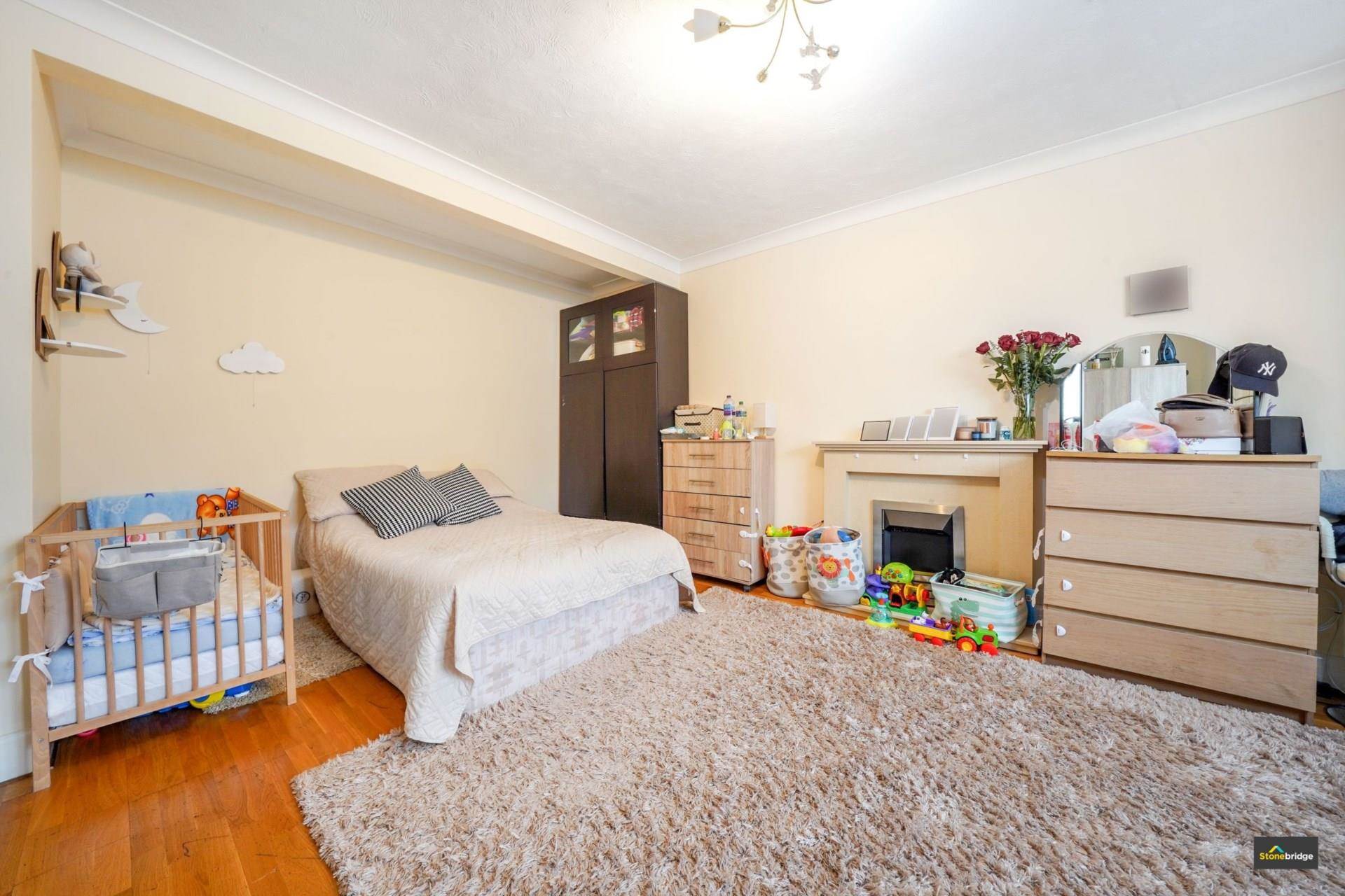 Additional Property Image 3 bedroom Terraced to rent in Ilford 6