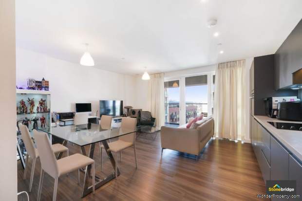 Additional Property Image 3 bedroom Flat for sale in London 3