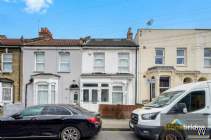 6 bedroom Terraced for sale in London