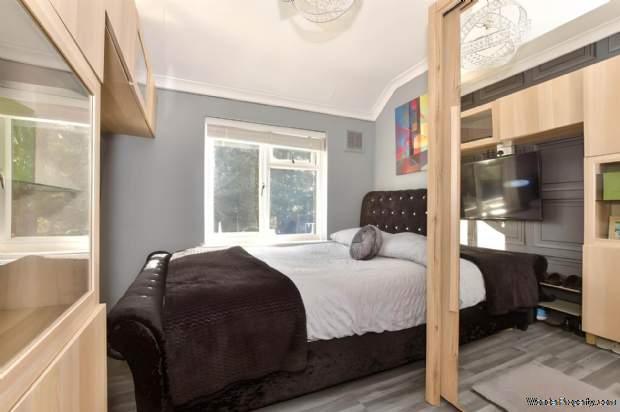 Additional Property Image 3 bedroom Semi Detached for sale in Dagenham 7