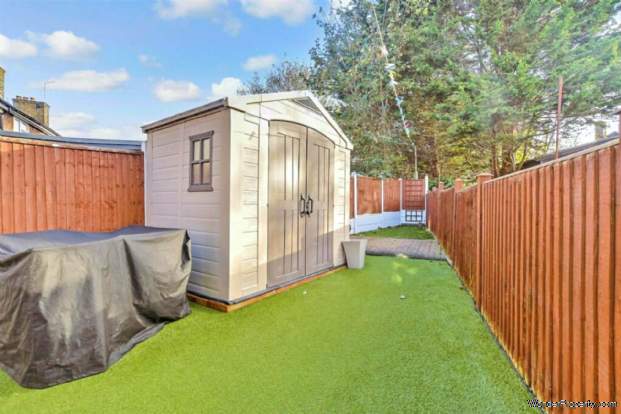 Additional Property Image 3 bedroom Semi Detached for sale in Dagenham 9
