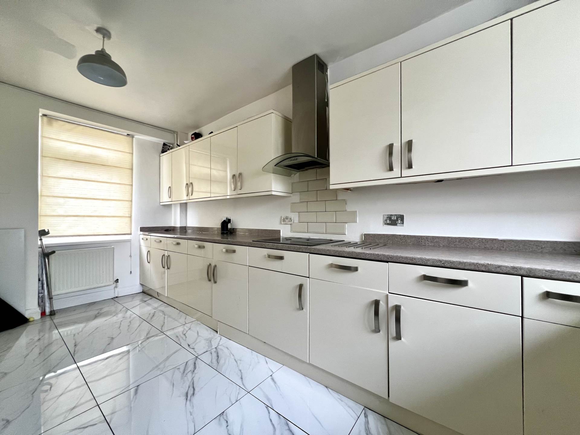Additional Property Image 3 bedroom Terraced for sale in Romford 6