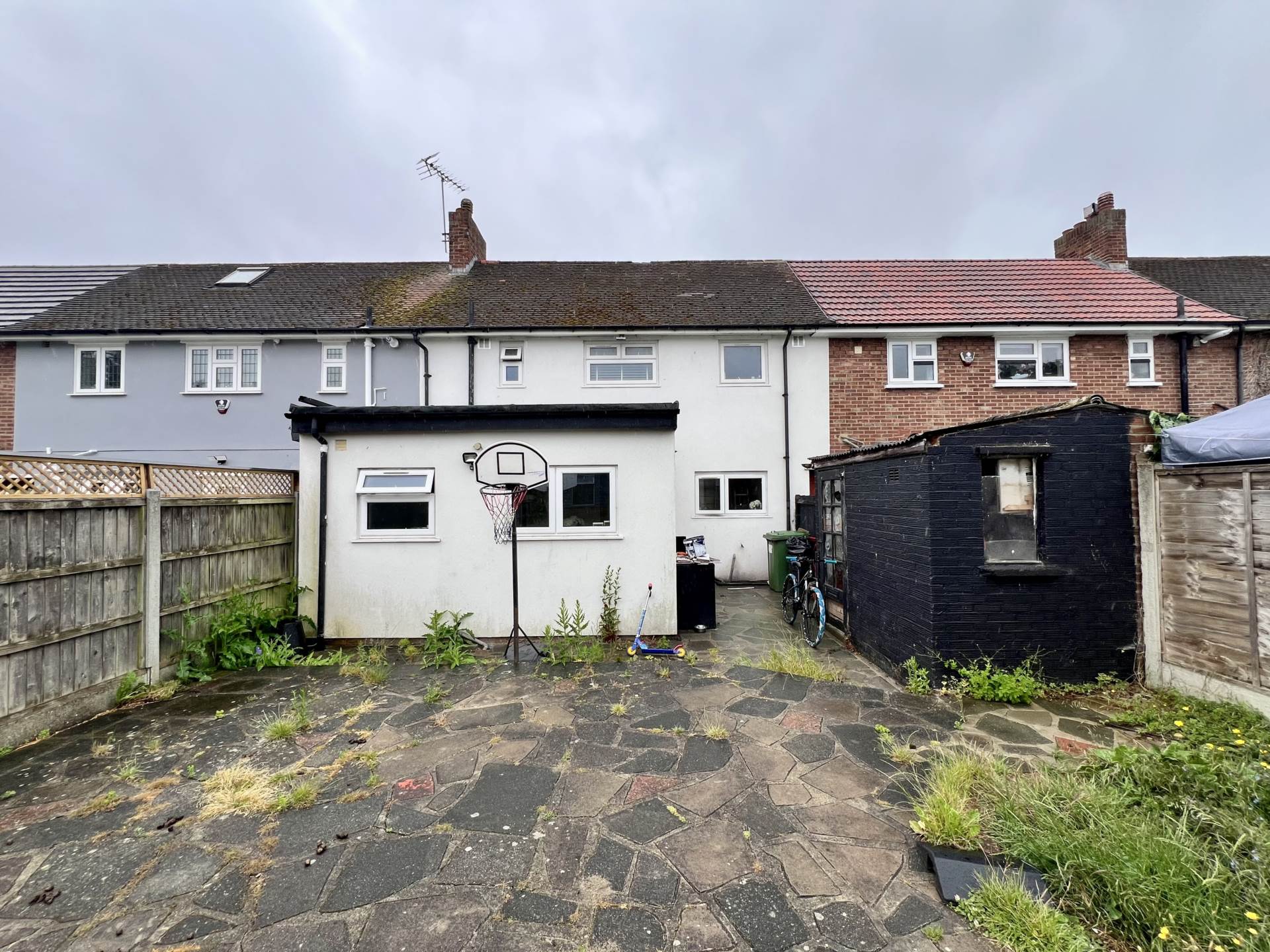 Additional Property Image 3 bedroom Terraced for sale in Romford 13