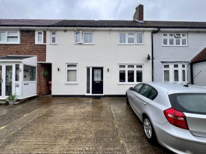 3 bedroom Terraced for sale in Romford