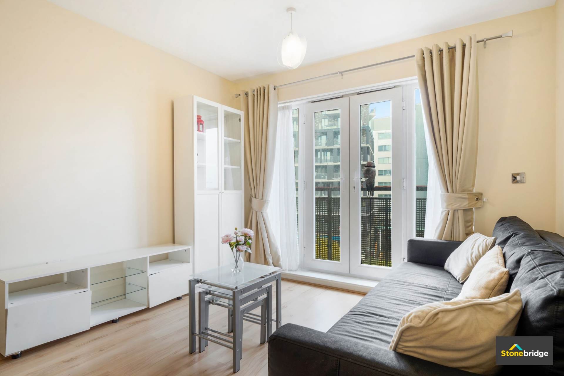 Additional Property Image 2 bedroom Flat for sale in Slough 5