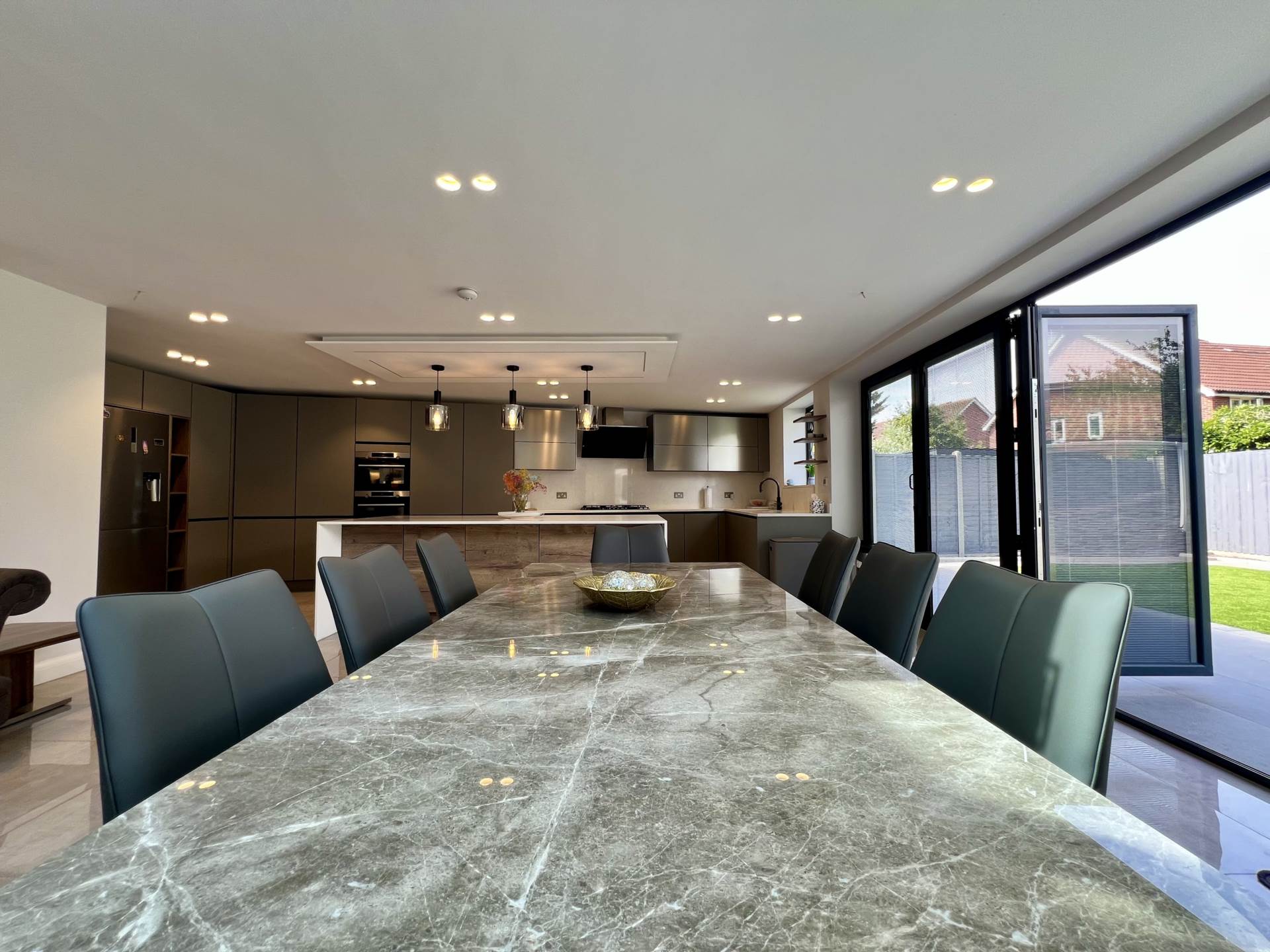 Additional Property Image 6 bedroom Detached to rent in Romford 15
