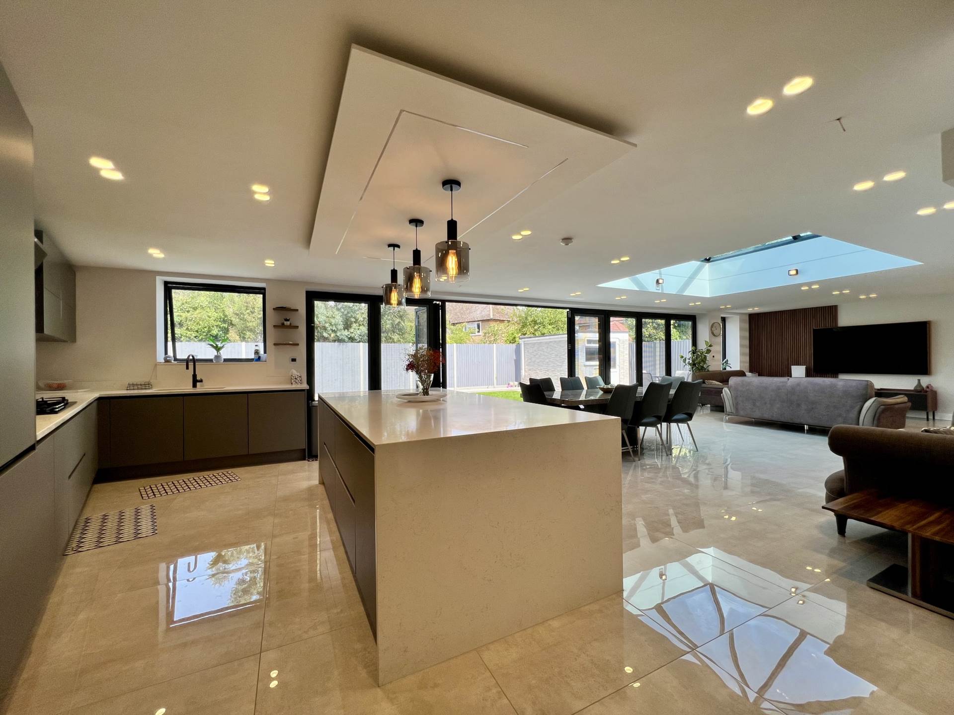 Additional Property Image 6 bedroom Detached to rent in Romford 16