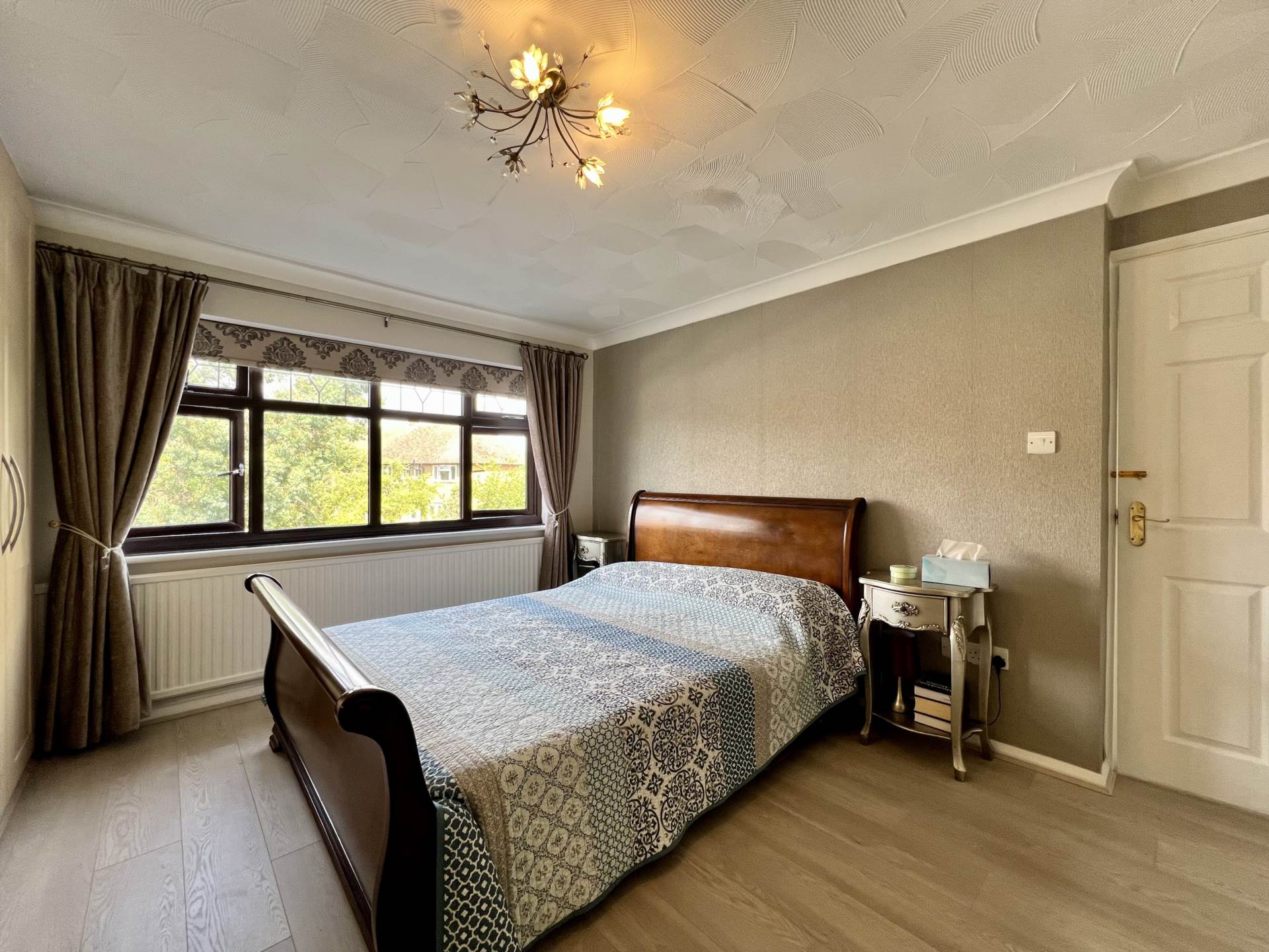 Additional Property Image 6 bedroom Detached to rent in Romford 17