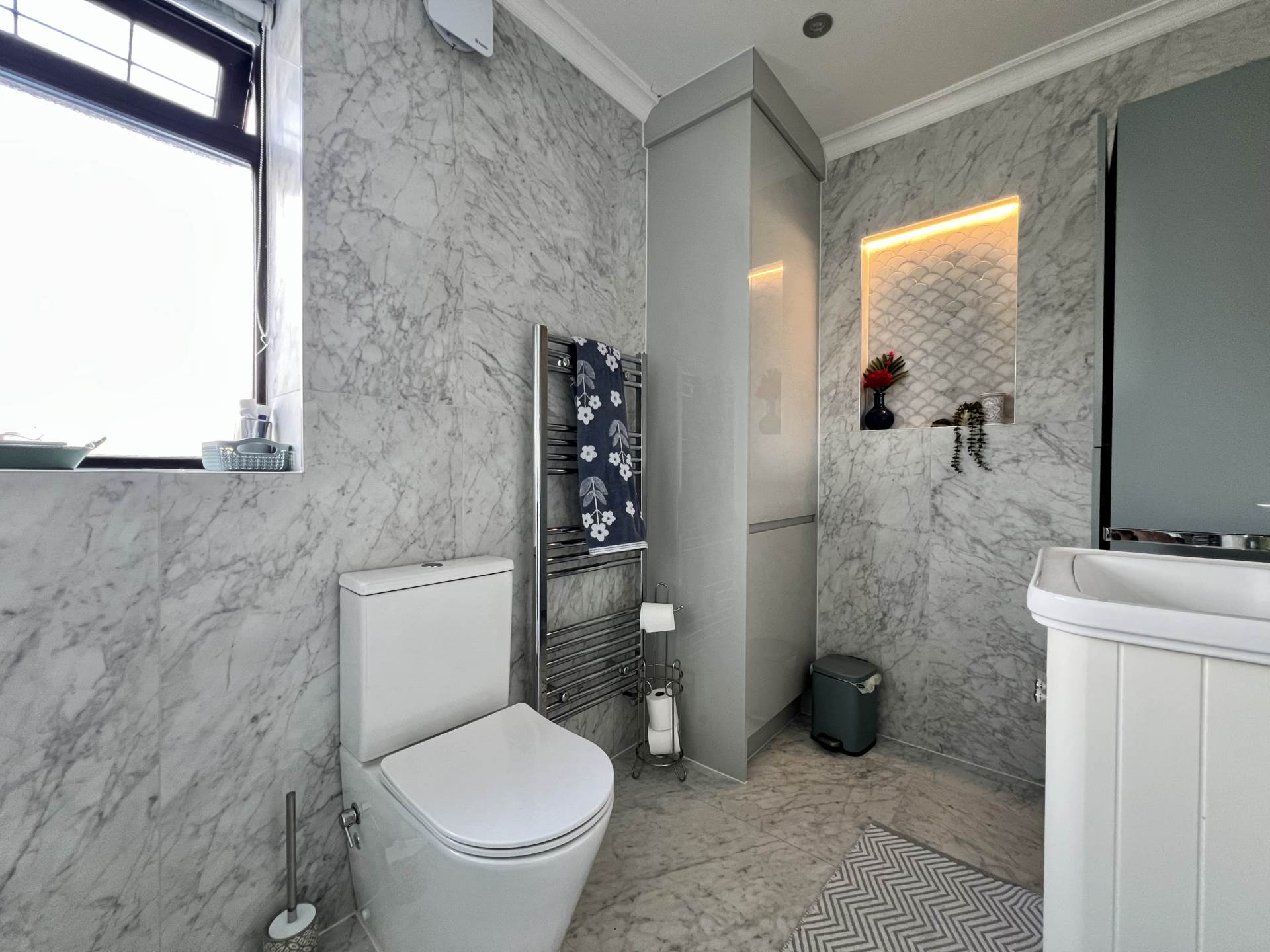 Additional Property Image 6 bedroom Detached to rent in Romford 27