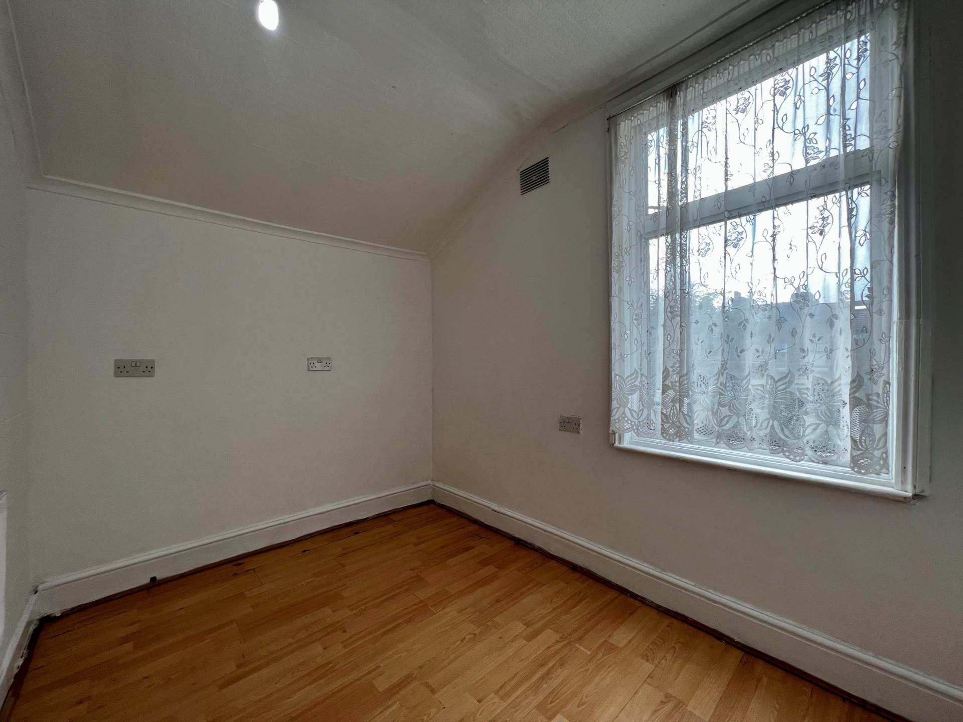 Additional Property Image 3 bedroom Terraced for sale in London 13