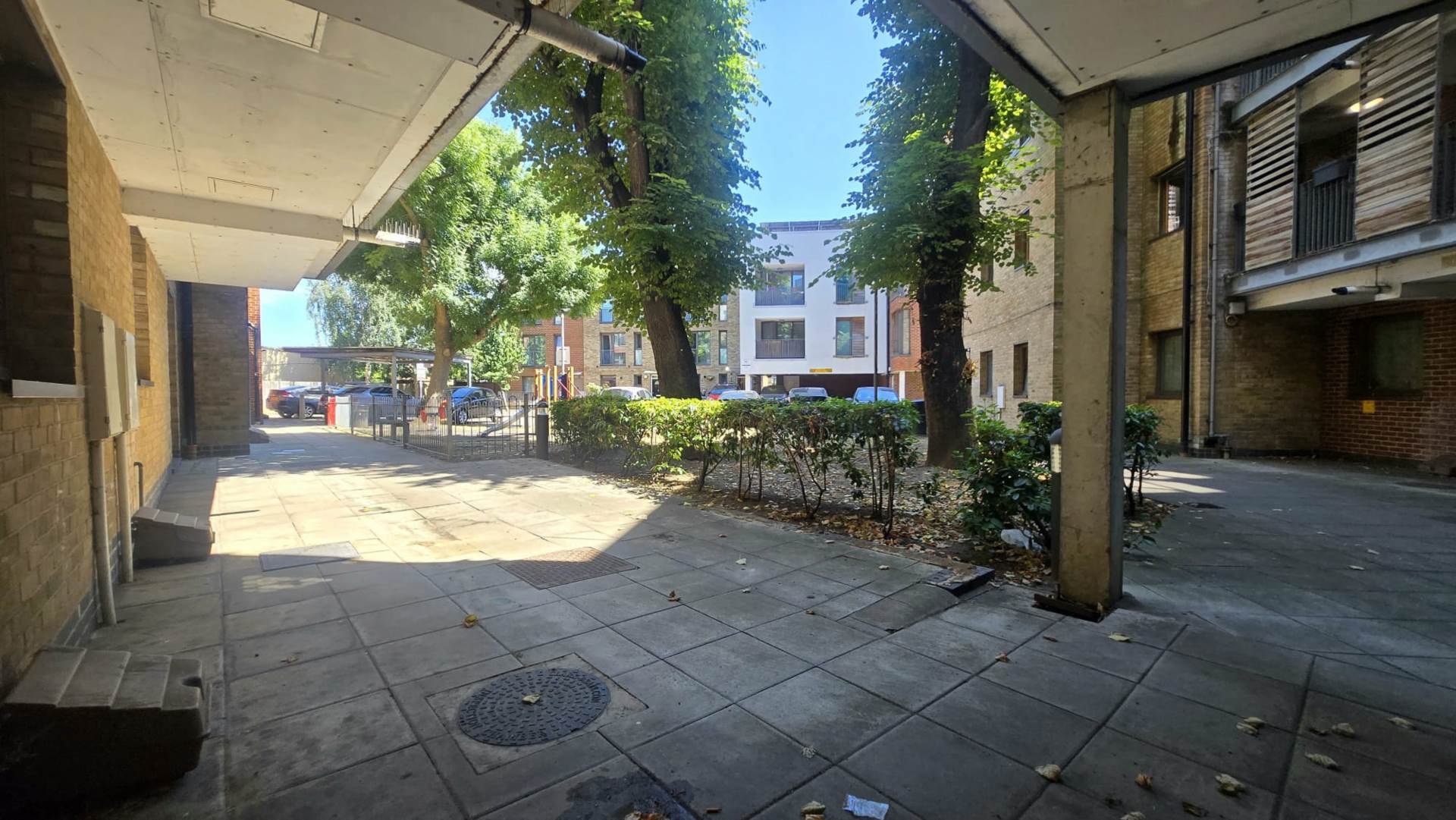 Additional Property Image 2 bedroom Apartment for sale in London 13