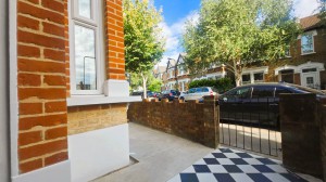 5 bedroom Terraced for sale in London