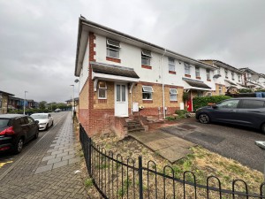 3 bedroom End of Terrace for sale in London