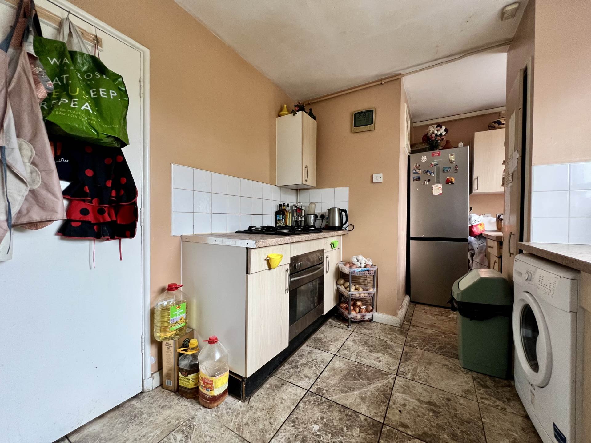 Additional Property Image 2 bedroom Flat for sale in London 3