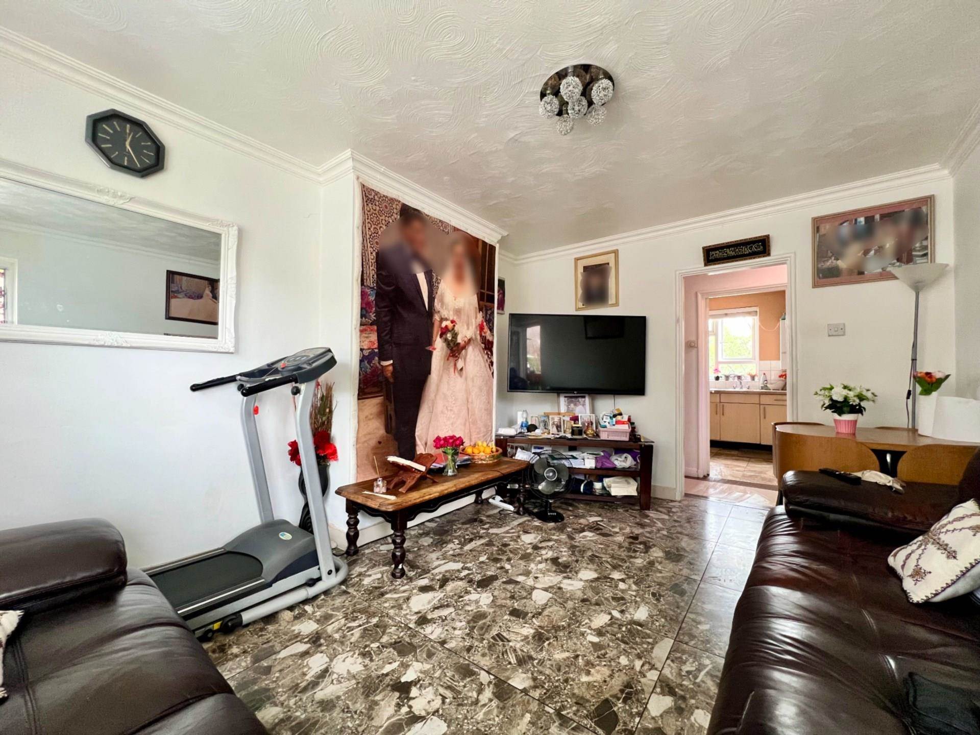 Additional Property Image 2 bedroom Flat for sale in London 4