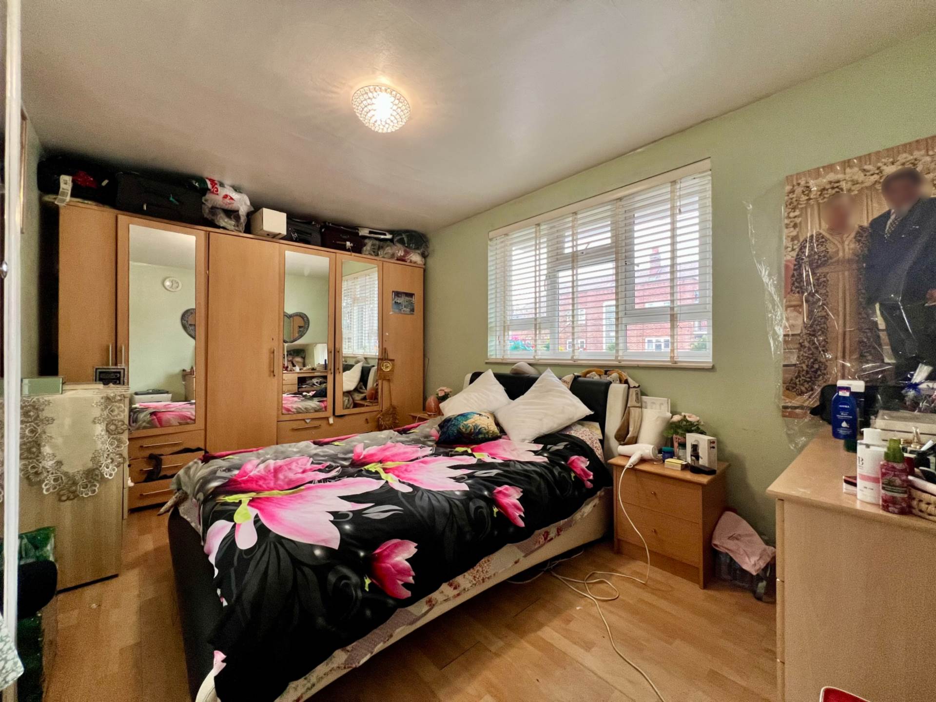 Additional Property Image 2 bedroom Flat for sale in London 7