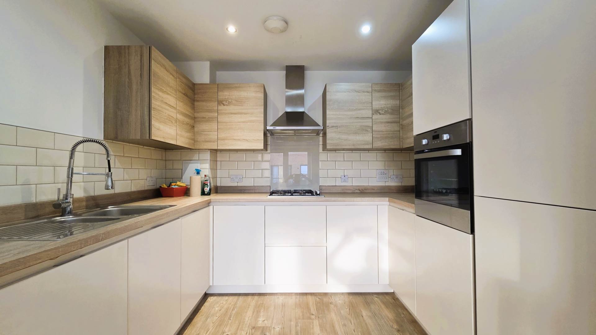 Additional Property Image 2 bedroom Apartment to rent in Barking 5