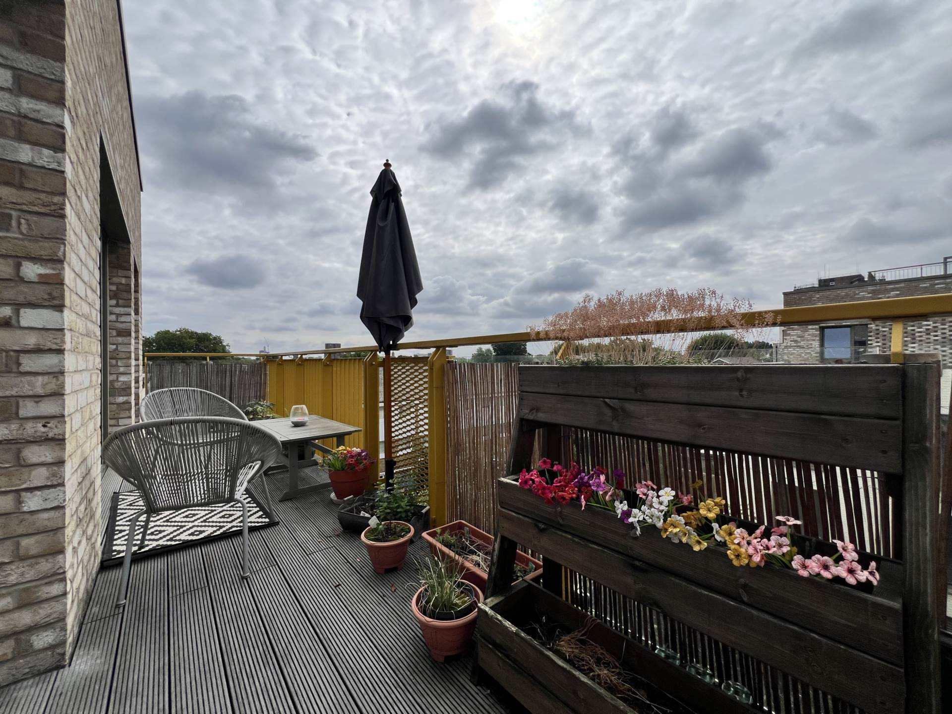 Additional Property Image 2 bedroom Flat for sale in London 11