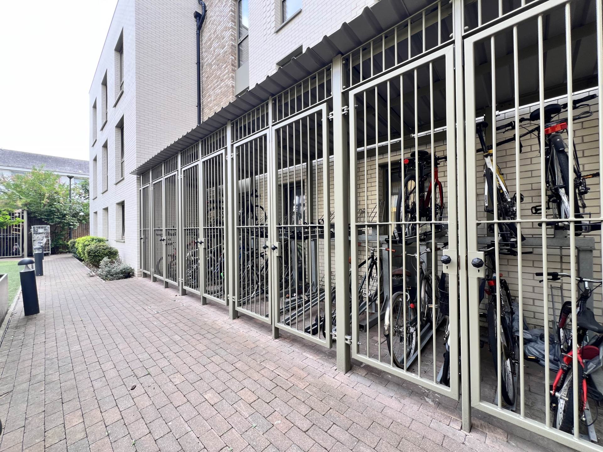 Additional Property Image 2 bedroom Flat for sale in London 14
