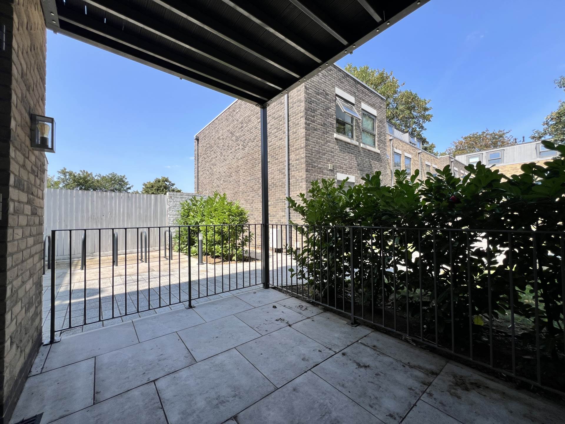 Additional Property Image 2 bedroom Flat for sale in London 2