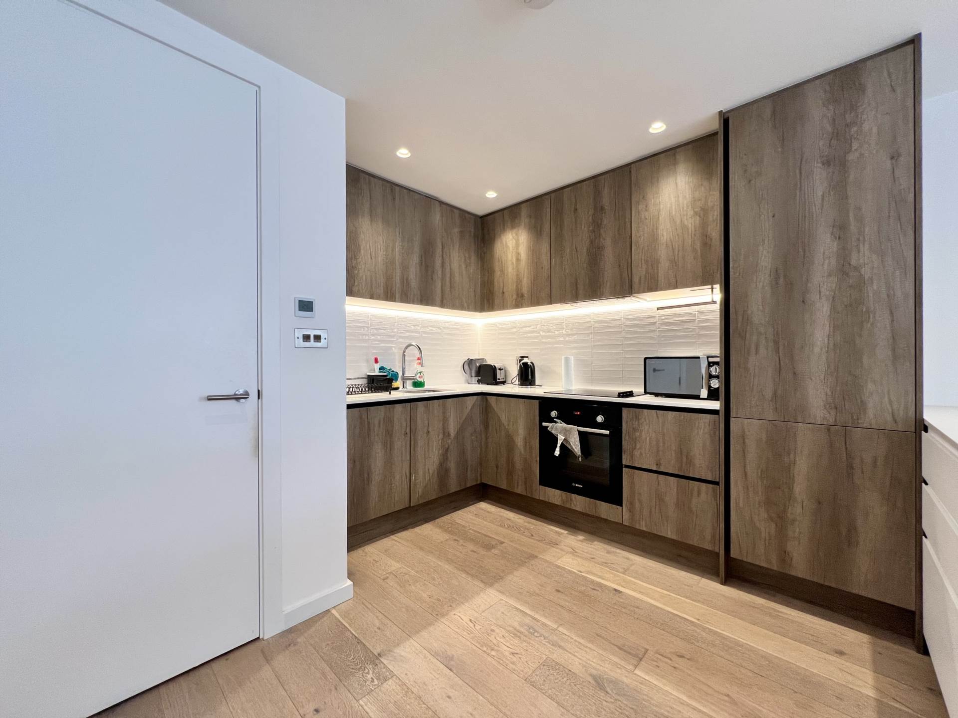 Additional Property Image 2 bedroom Flat for sale in London 3