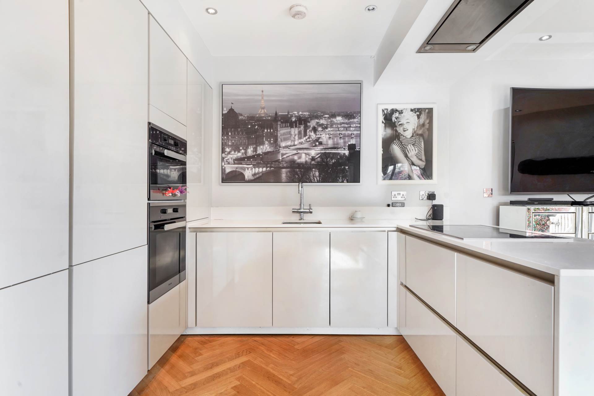 Additional Property Image 3 bedroom Detached for sale in Chigwell 6
