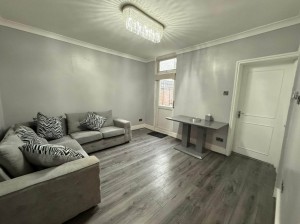 1 bedroom Terraced to rent in London