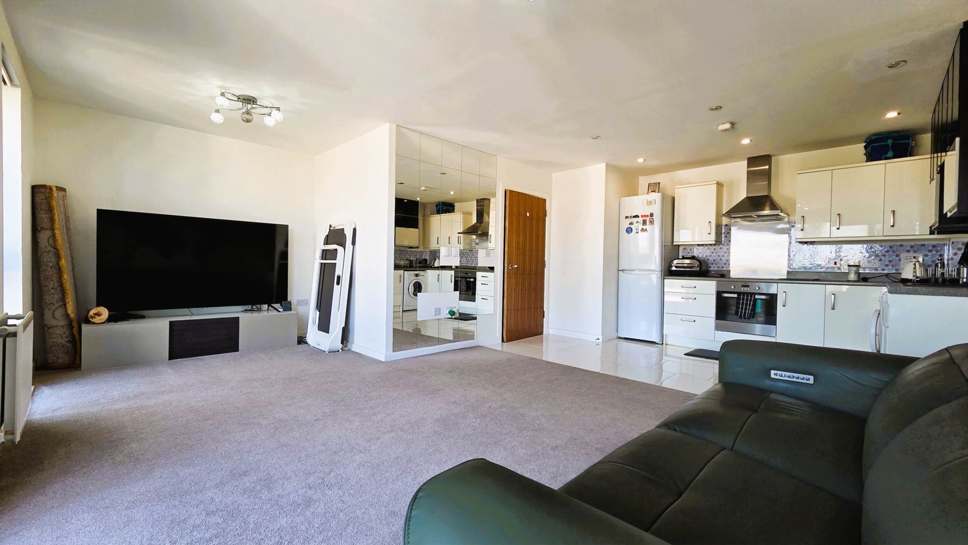 Additional Property Image 1 bedroom Flat for sale in Barking 5
