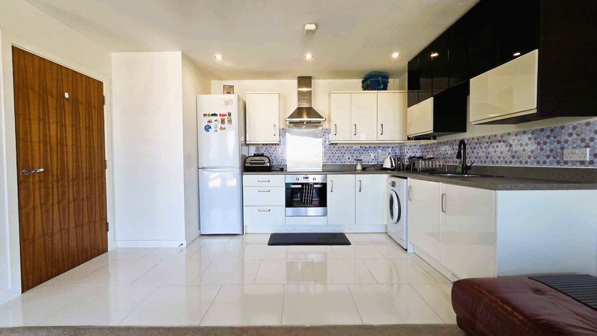 Additional Property Image 1 bedroom Flat for sale in Barking 7