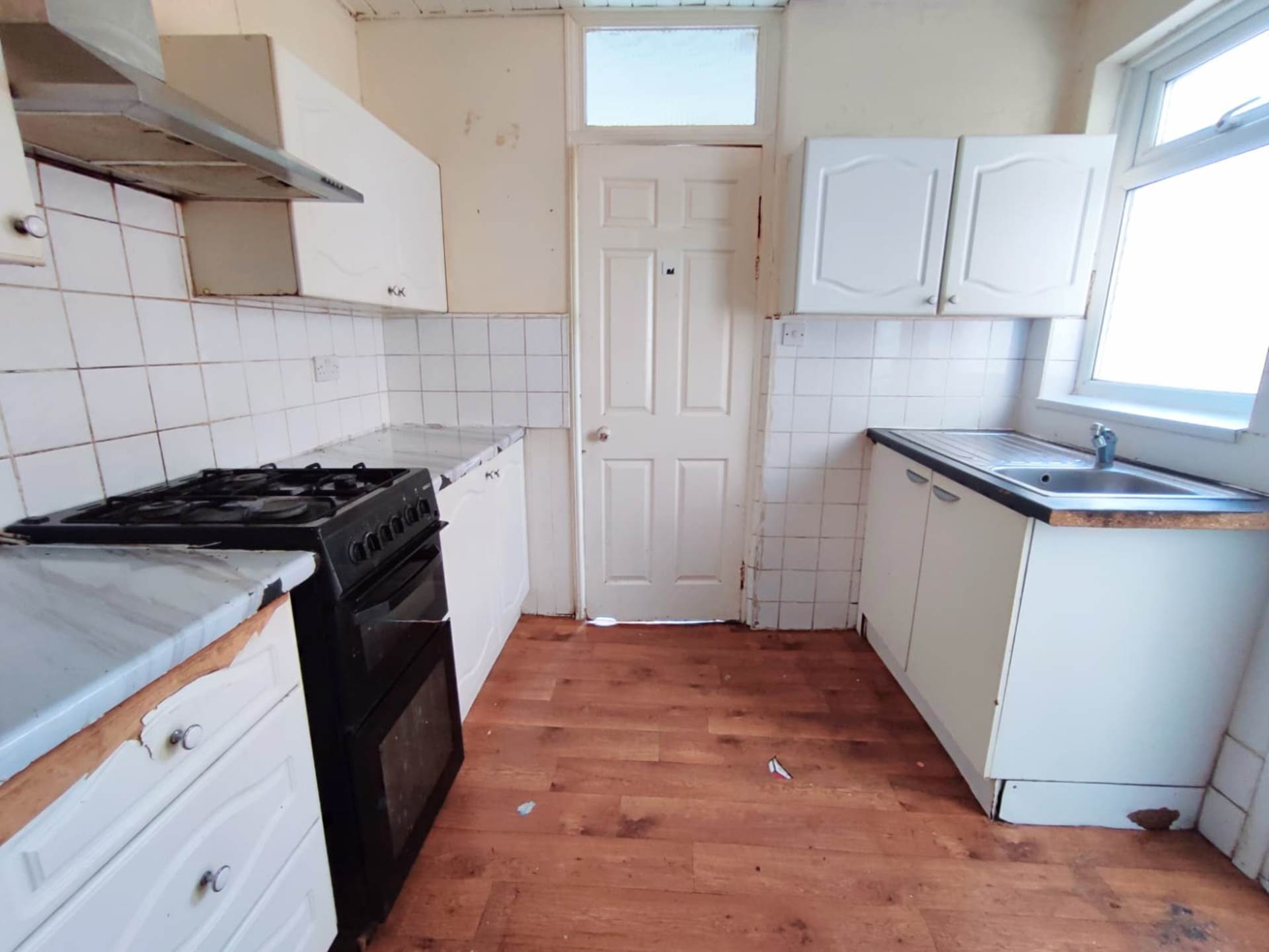 Additional Property Image 2 bedroom Terraced for sale in London 8