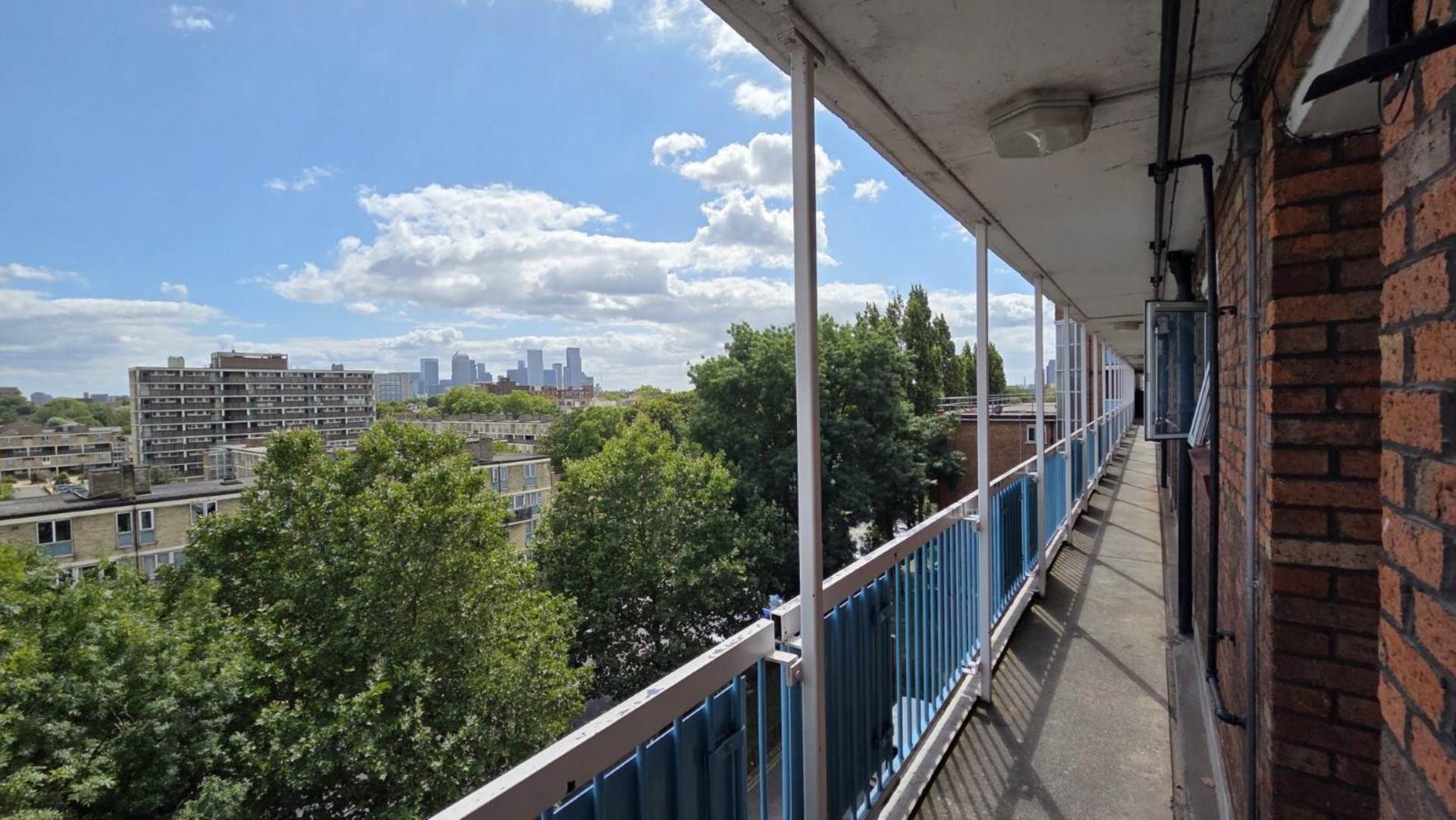 Additional Property Image 2 bedroom Flat for sale in London 3
