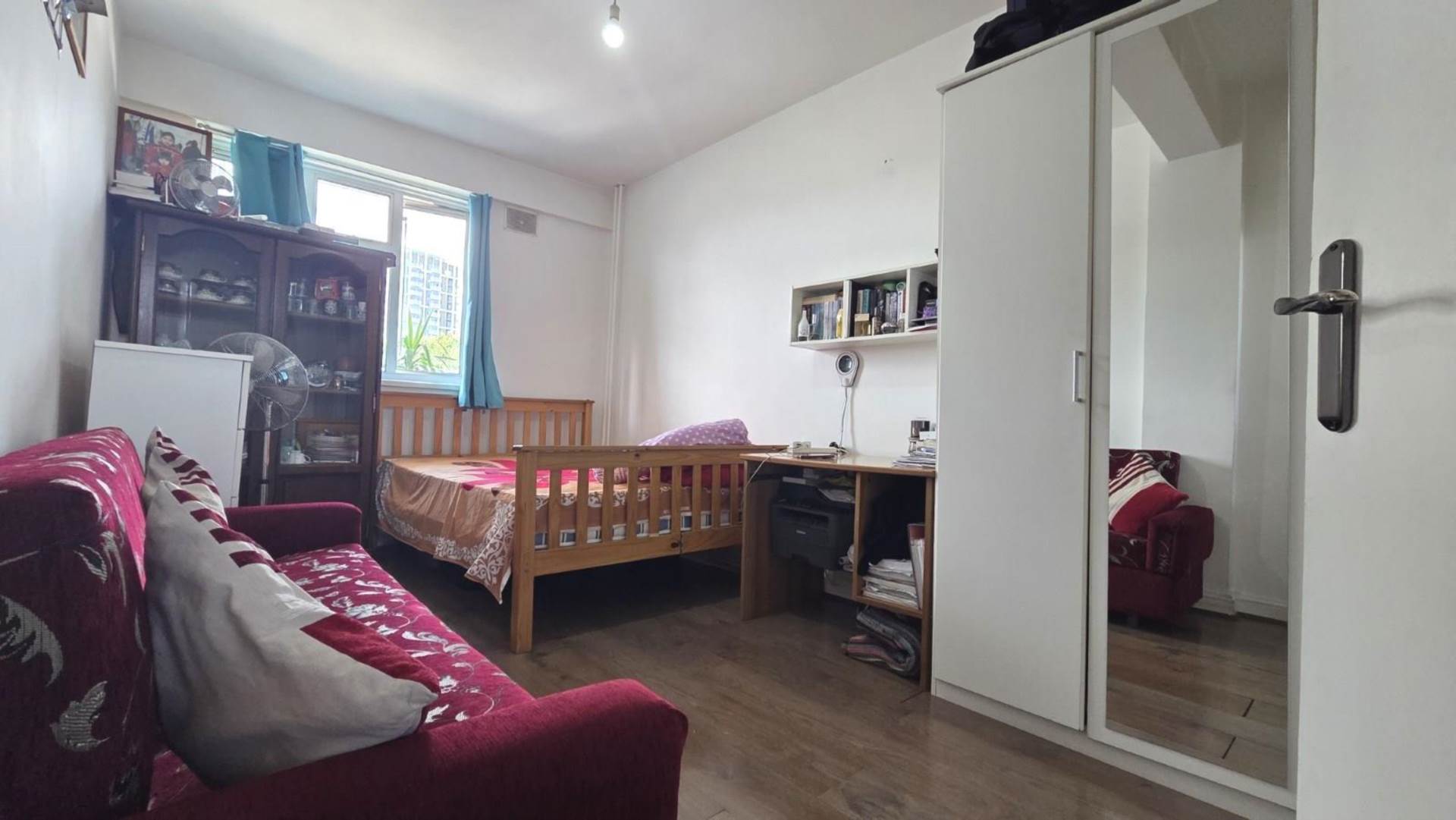 Additional Property Image 2 bedroom Flat for sale in London 5