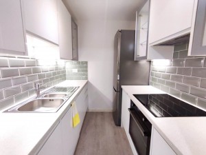 2 bedroom Flat for sale in London