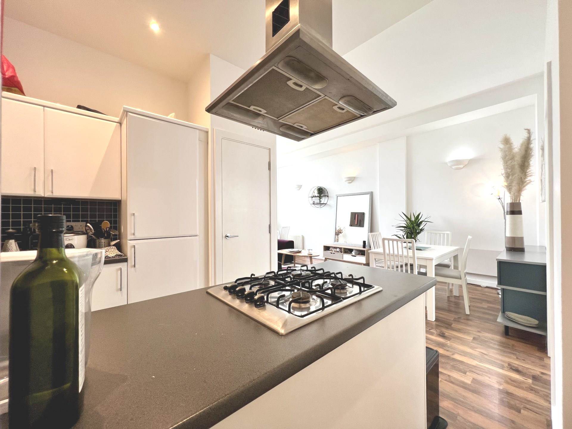 Additional Property Image 2 bedroom Flat for sale in London 4