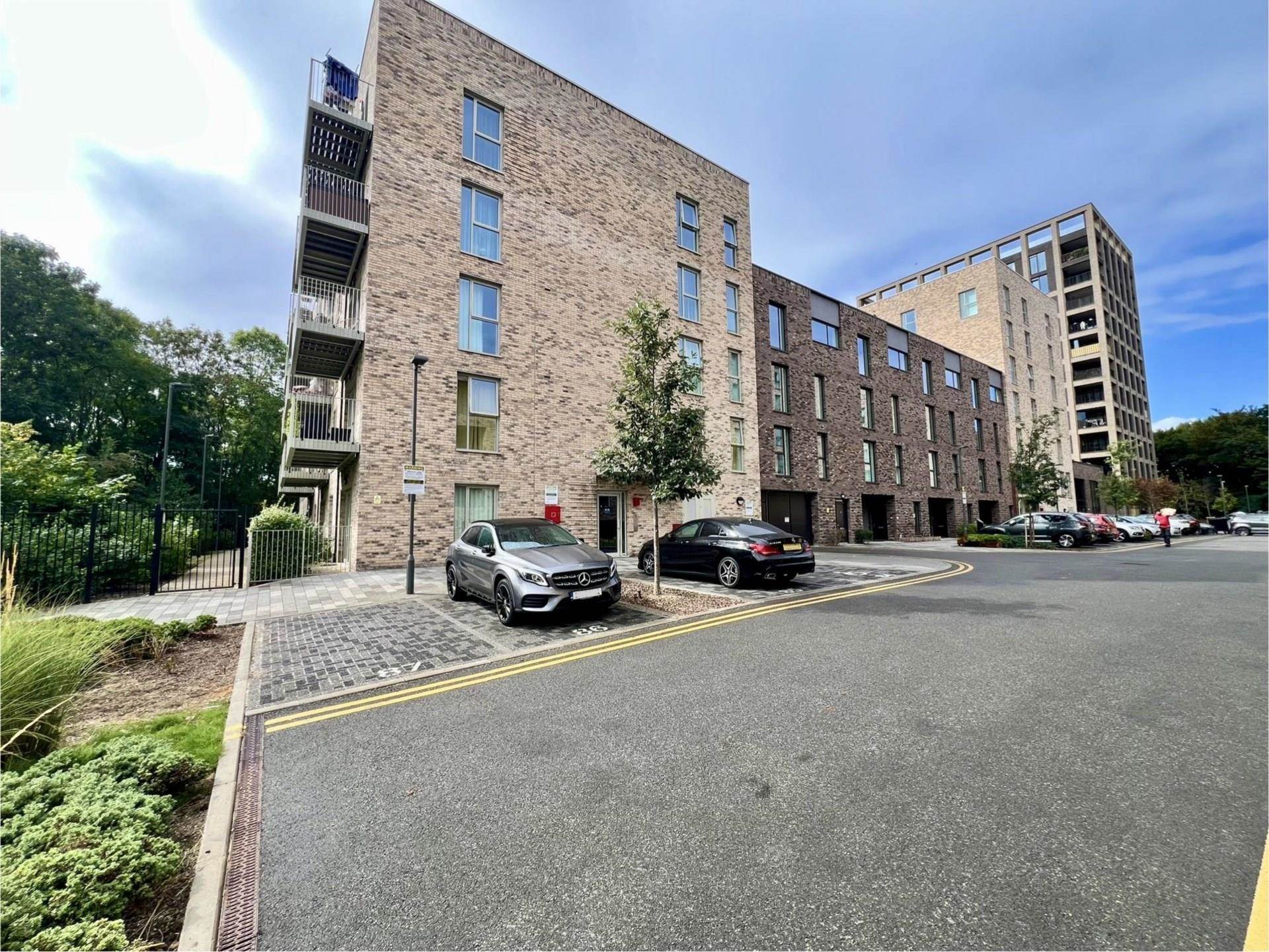 Additional Property Image 1 bedroom Flat for sale in London 8