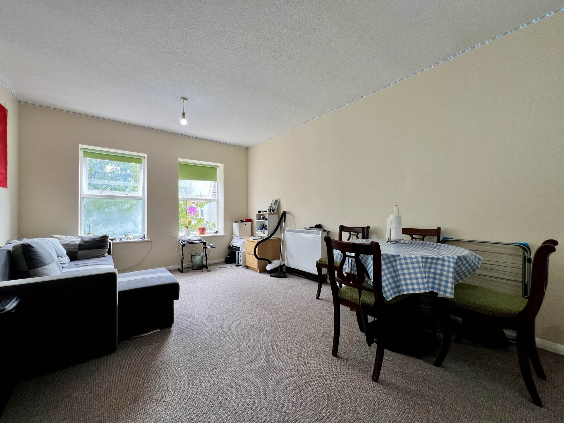 Additional Property Image 2 bedroom Flat for sale in London 6